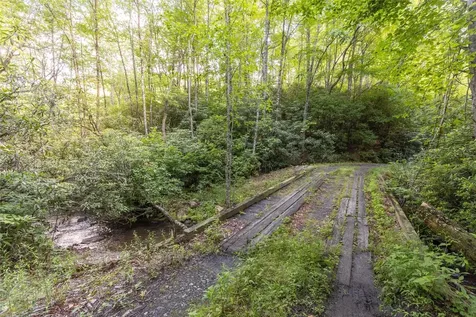 524 White Rock Road Cullowhee NC 28723