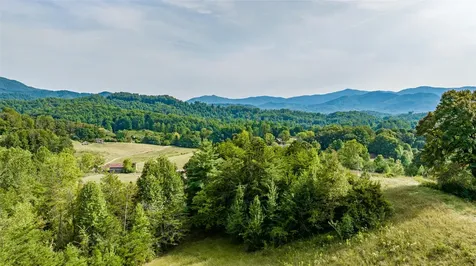 Tbd Cattle Drive Whittier NC 28789