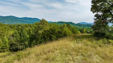 Tbd Cattle Drive Whittier NC 28789