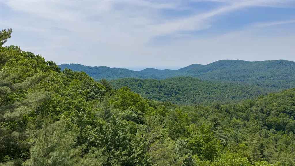 ME-1 Triple Farm Road Cashiers NC 28717