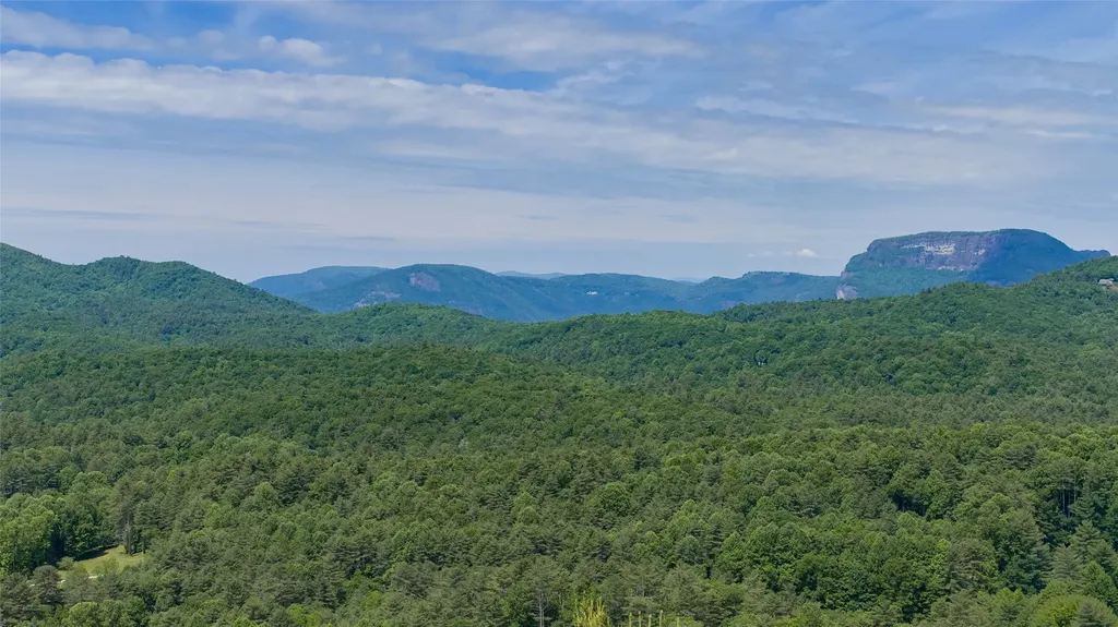ME-1 Triple Farm Road Cashiers NC 28717