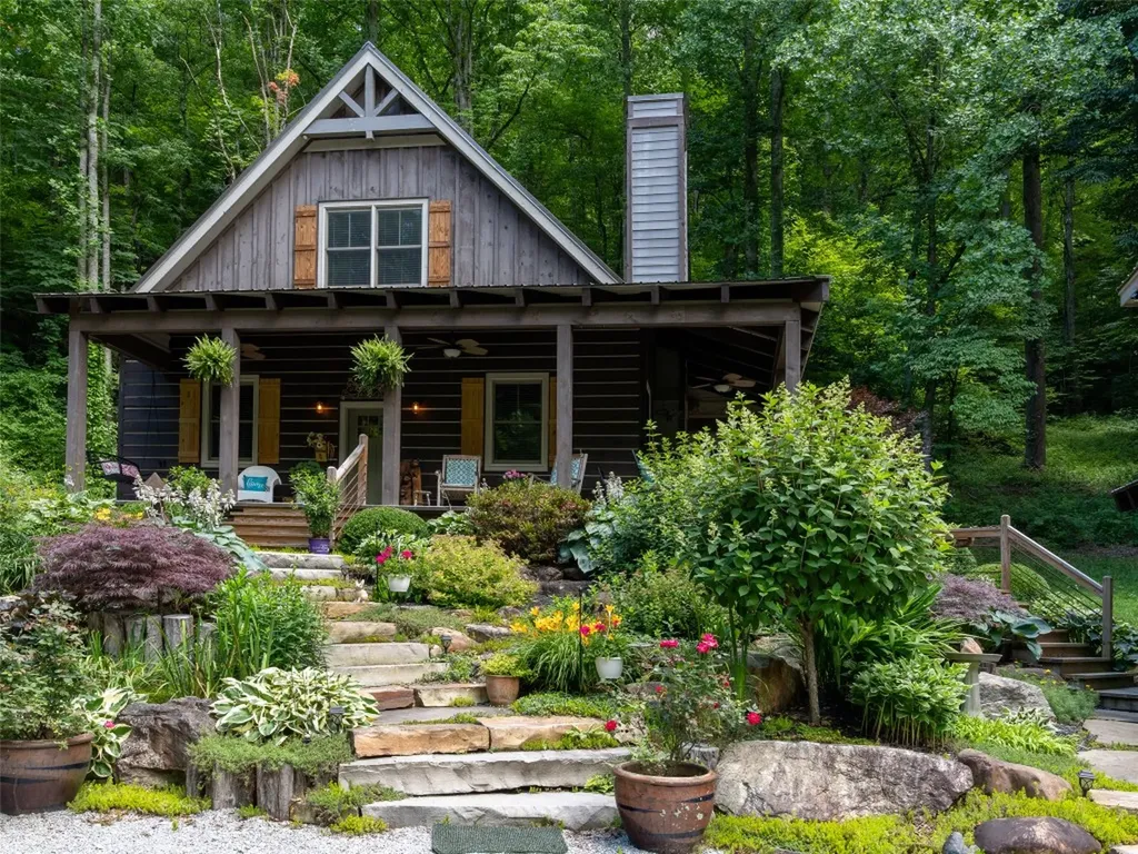 31 Bold Creek Trail Glenville NC 28736
