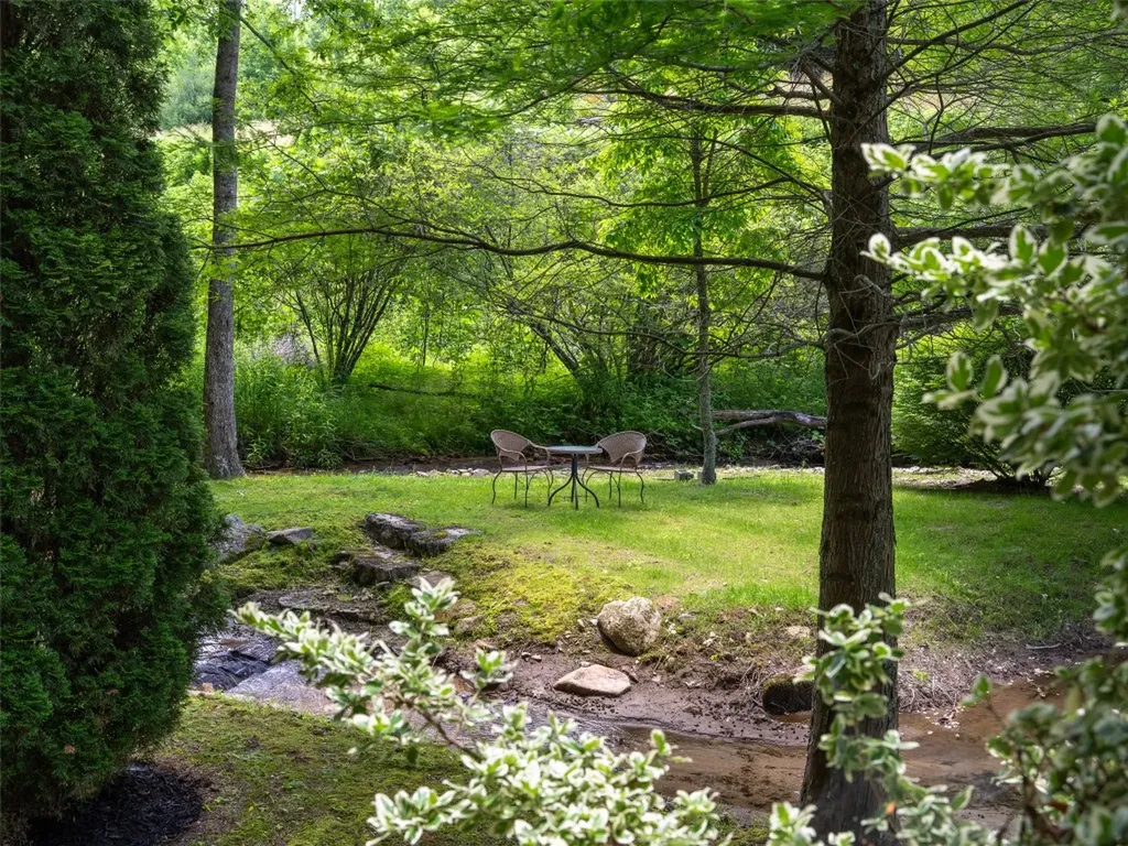 31 Bold Creek Trail Glenville NC 28736