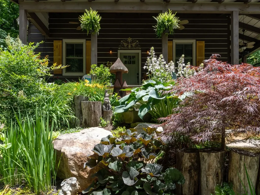 31 Bold Creek Trail Glenville NC 28736