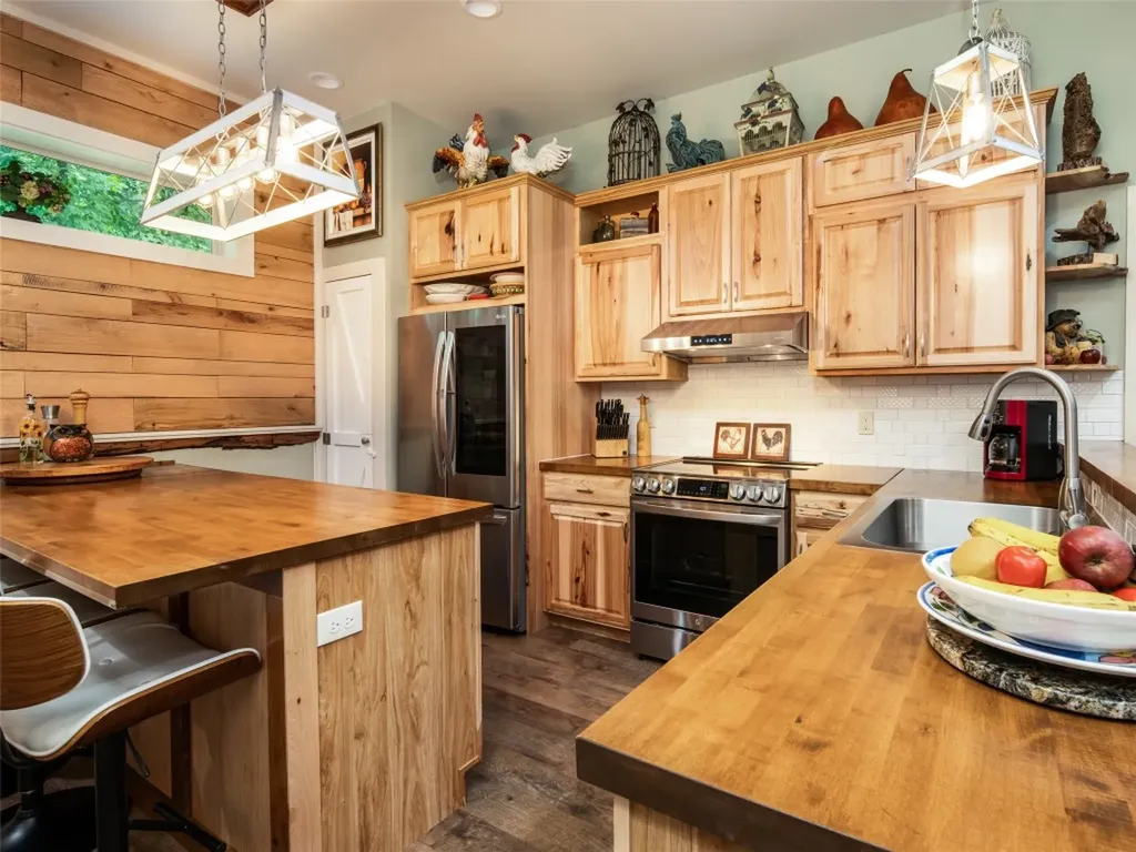 31 Bold Creek Trail Glenville NC 28736