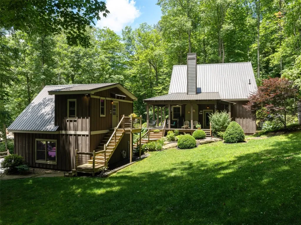 31 Bold Creek Trail Glenville NC 28736