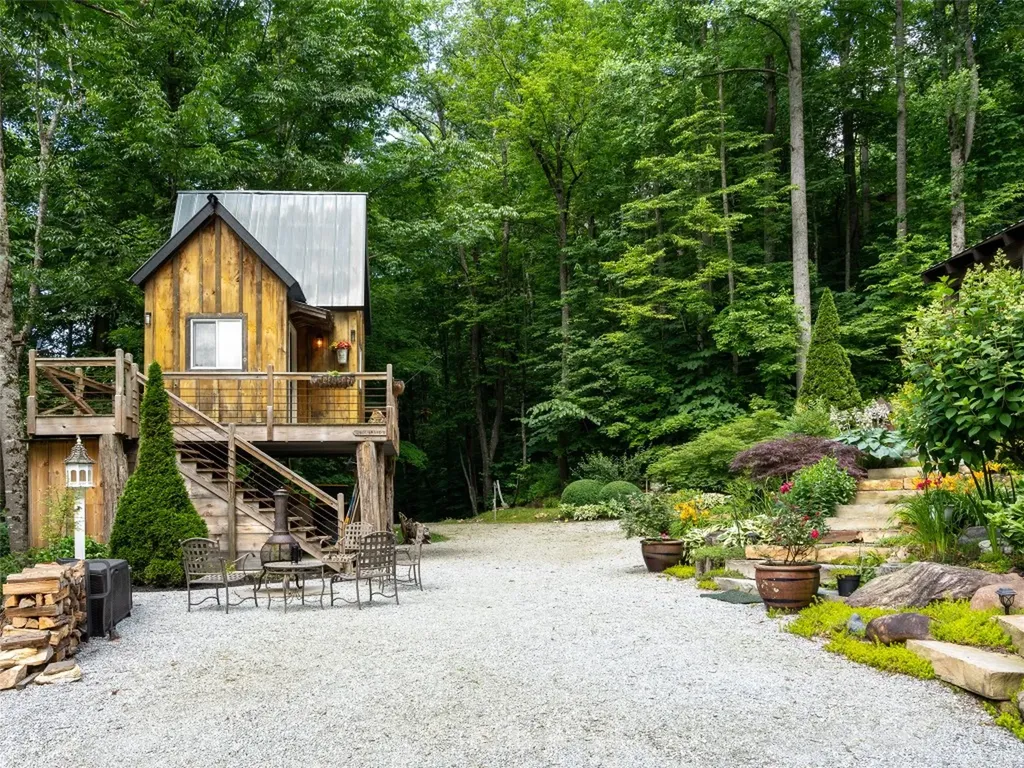 31 Bold Creek Trail Glenville NC 28736