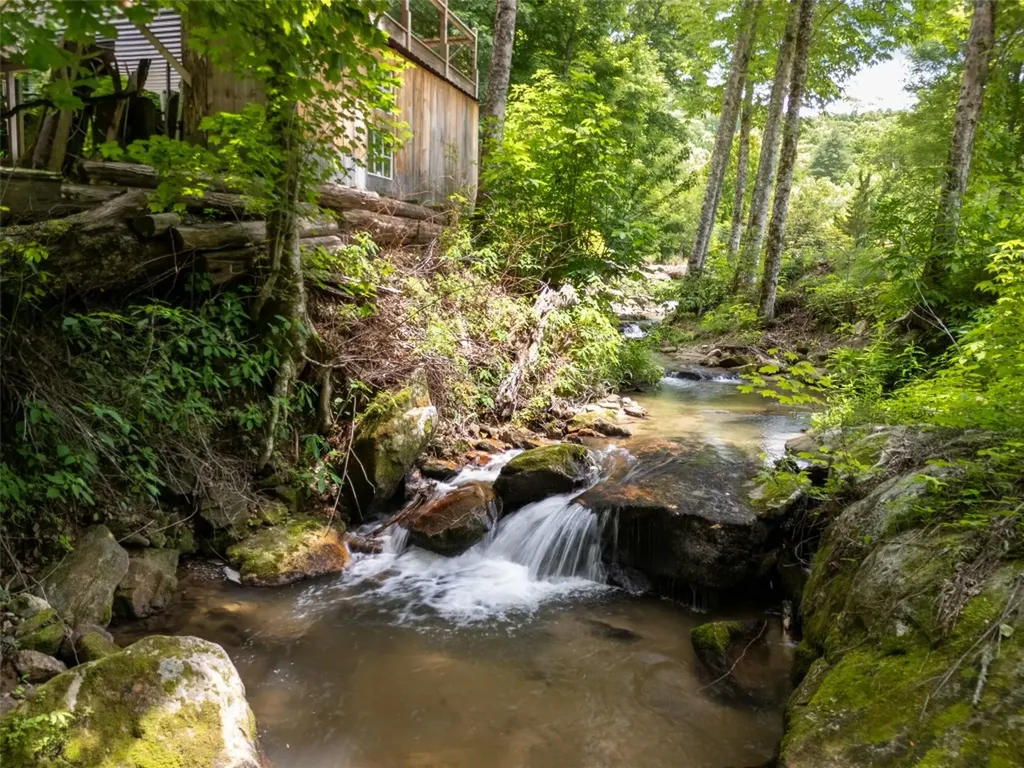 31 Bold Creek Trail Glenville NC 28736