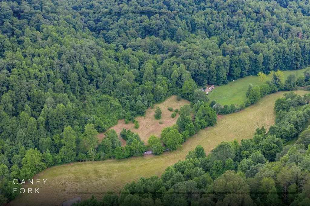 1152 Moses Creek Road Cullowhee NC 28723