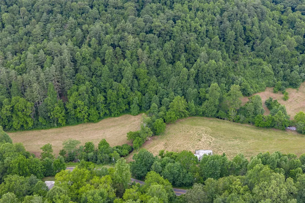 1152 Moses Creek Road Cullowhee NC 28723