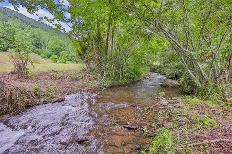 1152 Moses Creek Road Cullowhee NC 28723