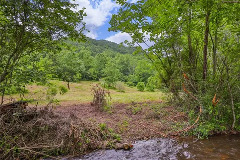 1152 Moses Creek Road Cullowhee NC 28723