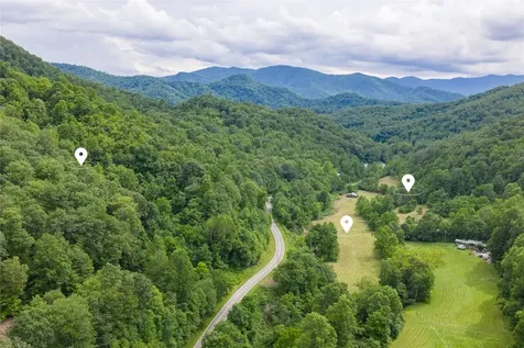 1152 Moses Creek Road Cullowhee NC 28723