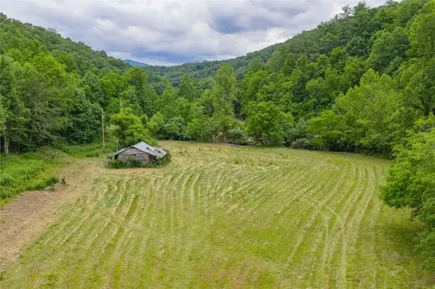1152 Moses Creek Road Cullowhee NC 28723