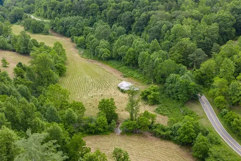 1152 Moses Creek Road Cullowhee NC 28723