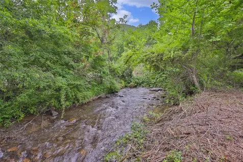 1152 Moses Creek Road Cullowhee NC 28723