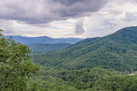 1152 Moses Creek Road Cullowhee NC 28723