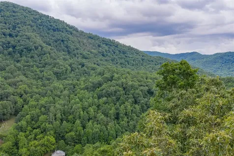 1152 Moses Creek Road Cullowhee NC 28723