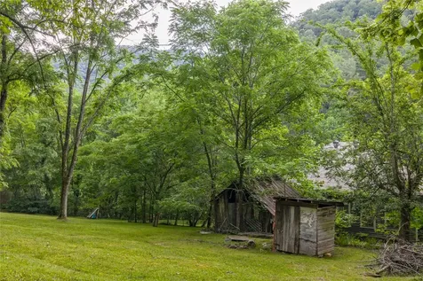 1152 Moses Creek Road Cullowhee NC 28723