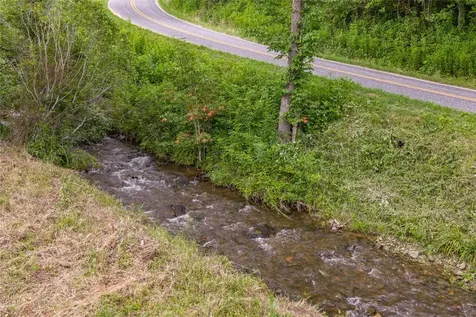 1152 Moses Creek Road Cullowhee NC 28723