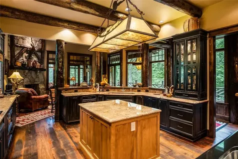 1090 Zeb Alley Road Cashiers NC 28717