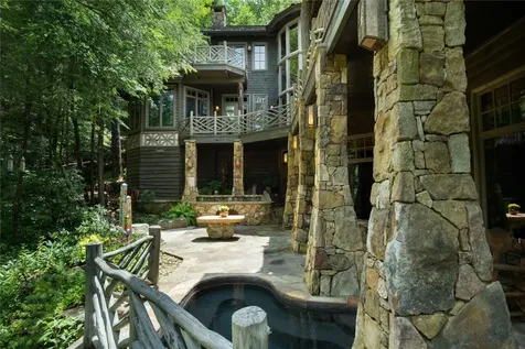 1090 Zeb Alley Road Cashiers NC 28717