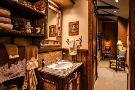 1090 Zeb Alley Road Cashiers NC 28717