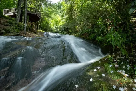 1090 Zeb Alley Road Cashiers NC 28717