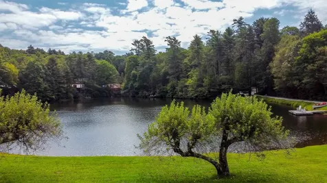 65 Nantahala Lane Highlands NC 28741