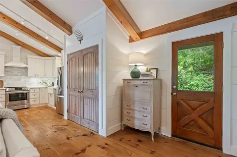 71 Bustle Lane Cashiers NC 28717