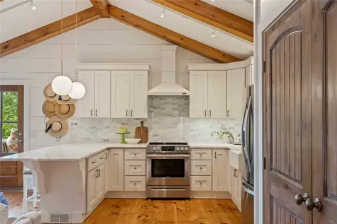 71 Bustle Lane Cashiers NC 28717