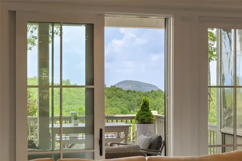 185 Glenridge Road Glenville NC 28736