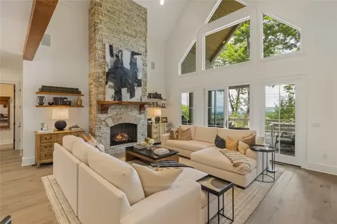 185 Glenridge Road Glenville NC 28736