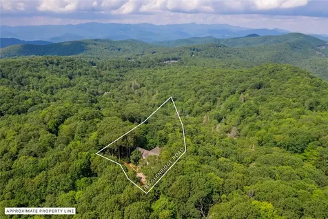 185 Glenridge Road Glenville NC 28736