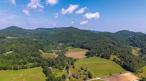 560 Salt Rock Road Cullowhee NC 28723