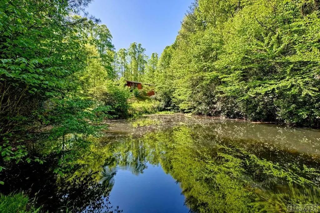 75 Gunpoint Road Cullowhee NC 28723