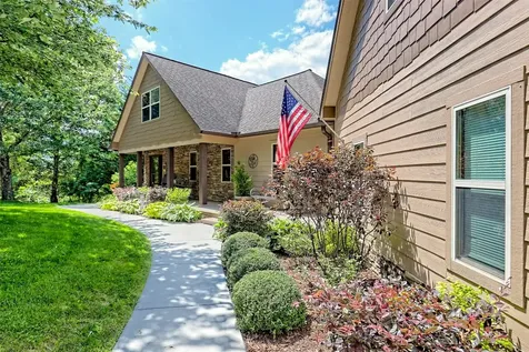 300 Deer Ridge Road Franklin NC 28734