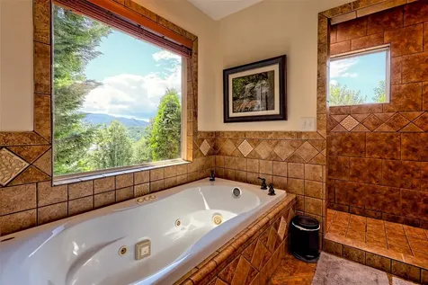 300 Deer Ridge Road Franklin NC 28734