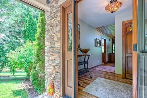 300 Deer Ridge Road Franklin NC 28734