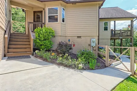 300 Deer Ridge Road Franklin NC 28734