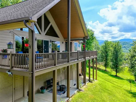 300 Deer Ridge Road Franklin NC 28734