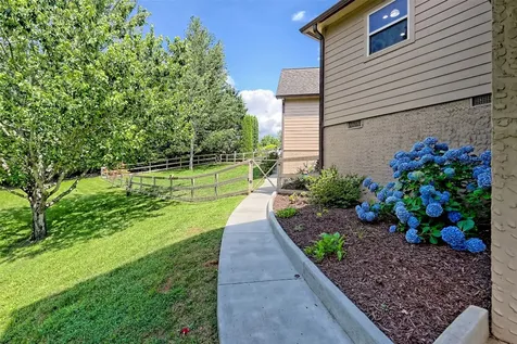 300 Deer Ridge Road Franklin NC 28734