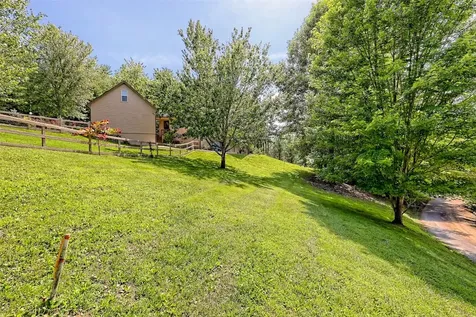 300 Deer Ridge Road Franklin NC 28734