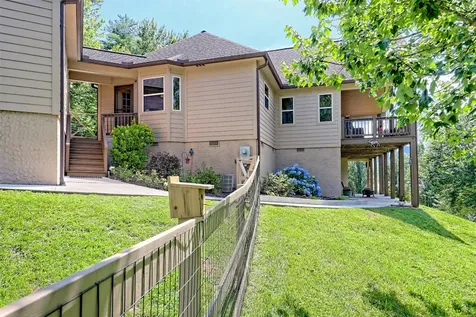 300 Deer Ridge Road Franklin NC 28734