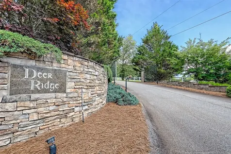 300 Deer Ridge Road Franklin NC 28734