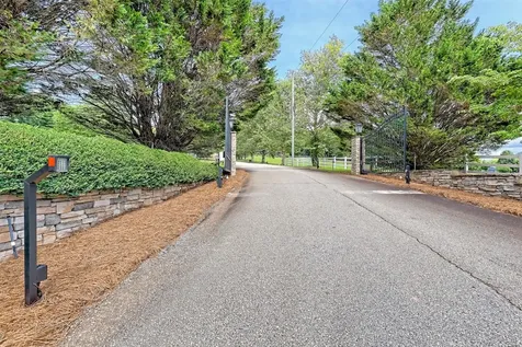 300 Deer Ridge Road Franklin NC 28734