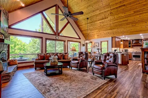 300 Deer Ridge Road Franklin NC 28734