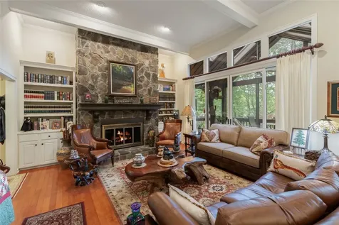 112 Cottage Drive Sapphire NC 28774