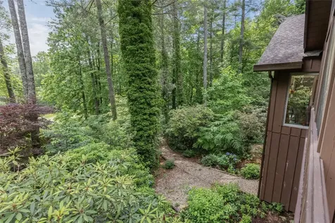 112 Cottage Drive Sapphire NC 28774