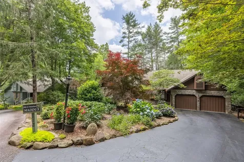 112 Cottage Drive Sapphire NC 28774